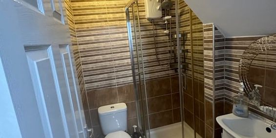 Studio Flat, Leeds, LS9 - Photo 3