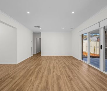 Room 2/17 Harkin Avenue, Wodonga - Photo 1