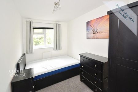 1 bedroom in a house share to rent - Photo 2