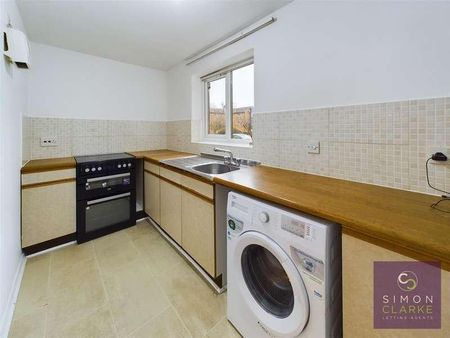 New Ash Close, East Finchley, - With Study Room, N2 - Photo 4