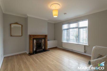 3 bedroom end of terrace house to rent - Photo 2