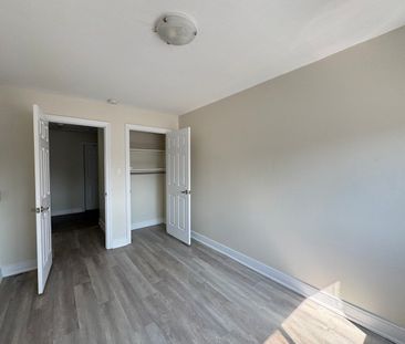 For Lease - 14810 Yonge Street Unit# 205, Aurora, Ontario - Photo 1