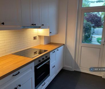 3 bedroom terraced house to rent - Photo 6