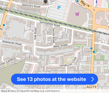 West Street, Crawley - Photo 1