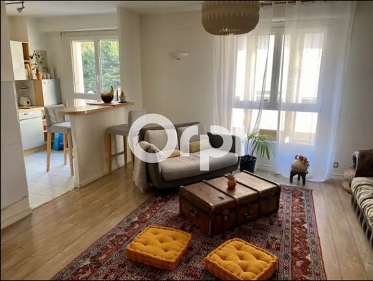 Appartement 2 pièces 58m2 MARSEILLE 8EME 852 euros - Photo 1