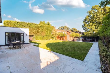 5 bedroom detached house to rent - Photo 5