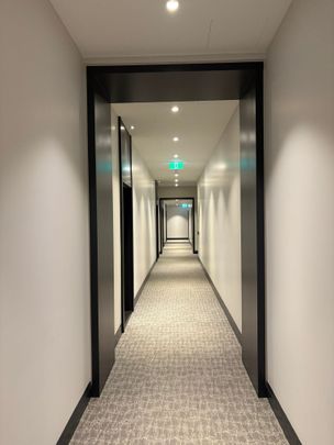 For Lease - 293 The Kingsway N/A Unit# 420, Toronto, Ontario - Photo 1