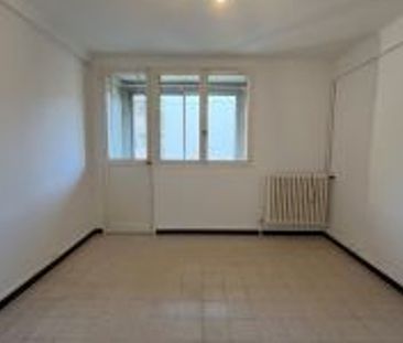 Appartement à louer 3 pièces • Salon-de-Provence - Photo 5