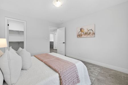 For Lease - 32 Ballinger Way, Uxbridge, Ontario - Photo 4