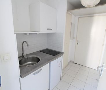 Location Appartement 1 pièce 19m² AIX EN PROVENCE 13100 - Photo 2