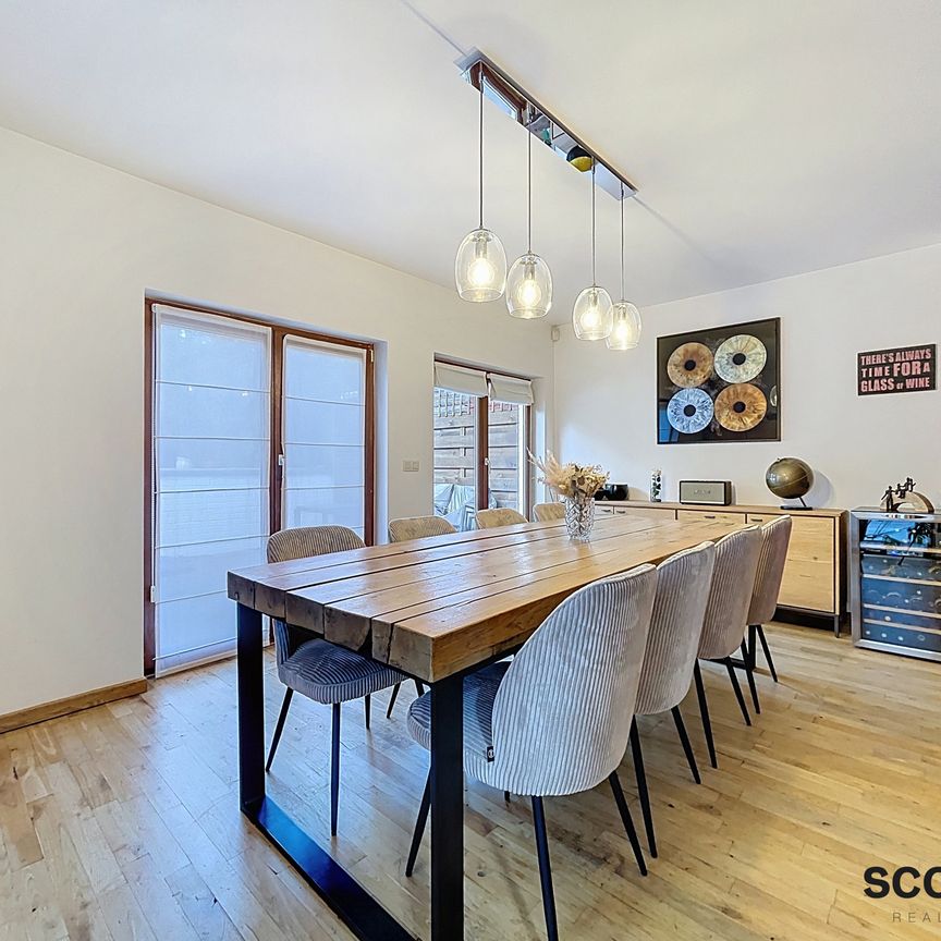 Charmante woning, 3 kamers, grensend aan Sint-Genesius-Rode - Photo 1