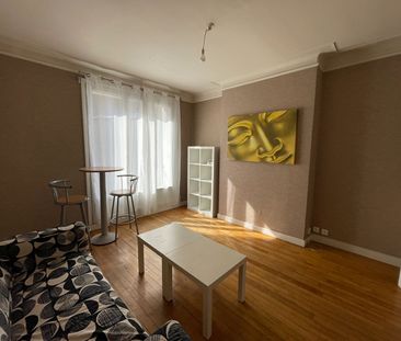 Location Appartement 2 pièces 51m² - Photo 2