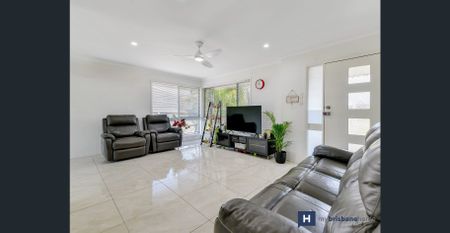 Low-set Renovated Family Home - Photo 4