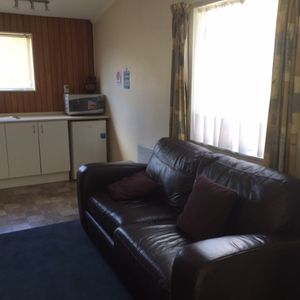 Studio in Belmont Boarding House - Photo 2