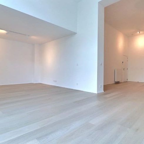 Appartement te huur - Photo 1