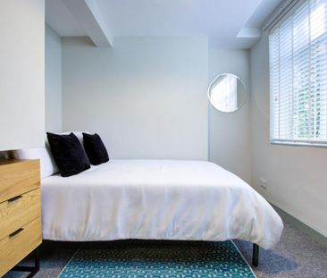 5 bedroom flat to rent - Photo 4