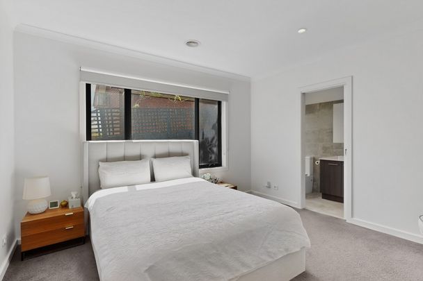 315B Balwyn Road, Balwyn North VIC 3104 - Townhouse For Rent | Domain - Photo 1