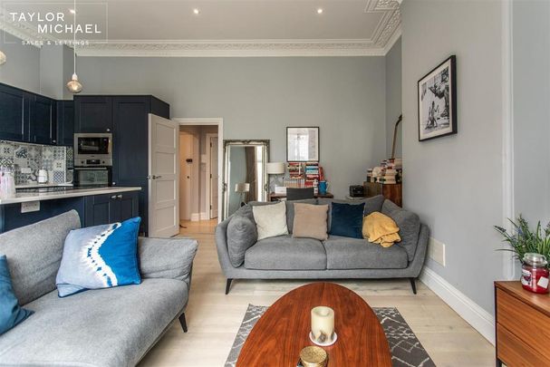 1 bedroom flat to rent - Photo 1