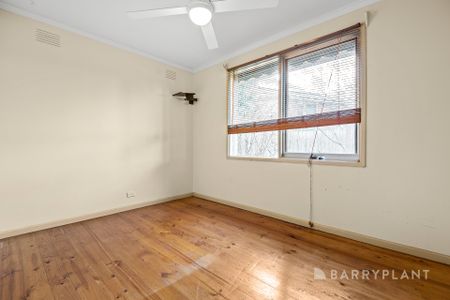 Family Home - Photo 3