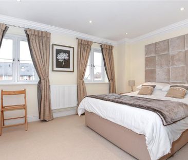 3 bedroom terraced house to rent - Photo 3