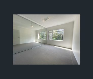 Updated Two Bedroom Unit In Ideal Location - Photo 3