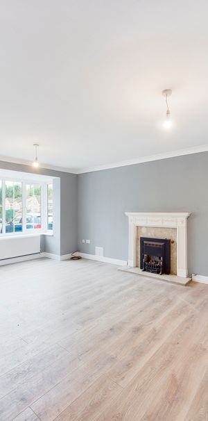 4 bed detached house to rent in The Spinney, High Wycombe, Buckinghamshire, HP11 1QE - Photo 1