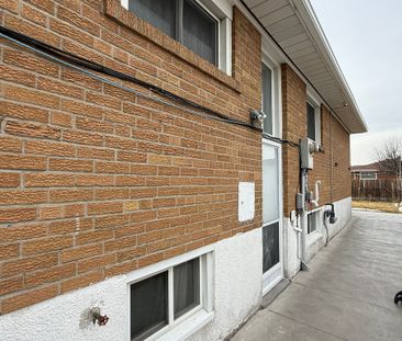 For Lease - 3563 Laddie Crescent Unit# Upper, Mississauga, Ontario - Photo 1
