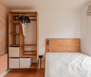 6 bedroom townhouse to rent - Photo 2