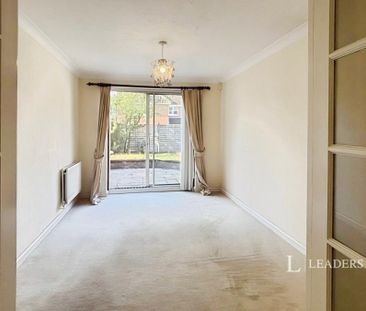 4 bedroom house to rent Appleton Avenue, The Reddings, Cheltenham, ... - Photo 3