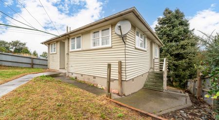 Easy Breezy Canada - Pet Friendly - Photo 5