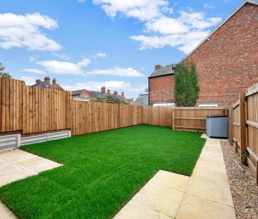 2 bedroom semi-detached house to rent - Photo 4