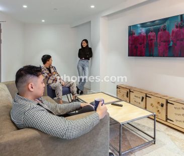 true Apartment - 5 Bedrooms - Photo 6