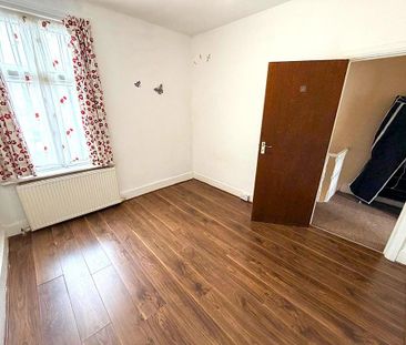 4 bedroom terraced house to rent - Photo 1