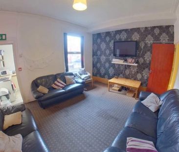 6 Bedroom Mid Terraced House for rent in Queens Road - Photo 1