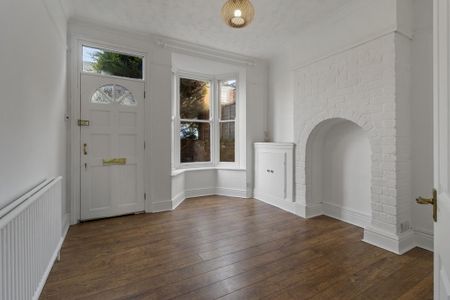 3 bedroom terraced house to rent - Photo 2