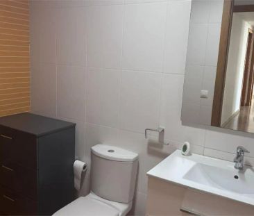 Piso de alquiler en Carrer de la Savina, 11, Parc Central - Photo 2