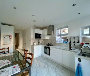 Room in a Shared House, Redfern Road, NW10 - Photo 3