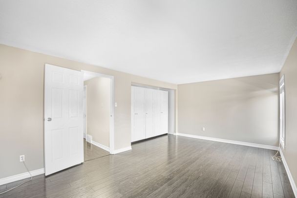 For Lease - 890 Cahill Drive Unit# 10, Hunt Club - Windsor Park Village and Area, Ontario - Photo 1