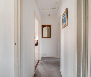 2 bedroom property to rent - Photo 1