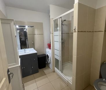 Location Appartement 1 pièce 26m² LA POSSESSION 97419 - Photo 6