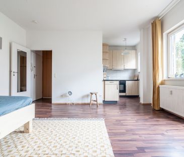 'Sheila': Studio Apartment mit Balkon in Charlottenburg - Photo 4