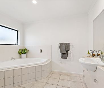 Quiet Cul-de-Sac Home - Photo 2