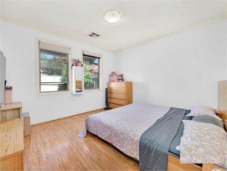 Spacious 2-Bedroom Home with Ducted A/C, Solar, Reasonable Backyard, and Ample Parking - Photo 3