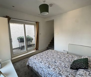 3 Bed Flat, Brixton Road, SW9 - Photo 6