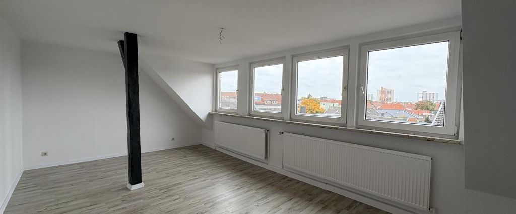 Gemütliche Dachgeschosswohnung in Bremerhaven - Photo 1