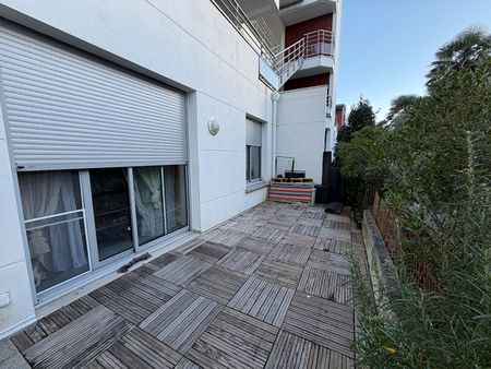 Location Appartement 2 pièces 44m² LA ROCHELLE 17000 - Photo 3