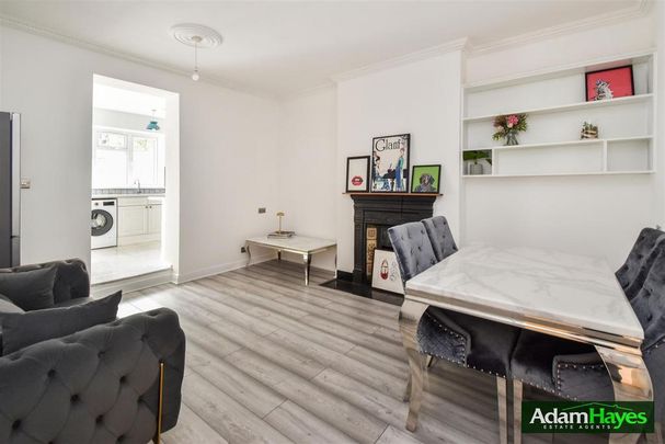 3 bedroom apartment to rent - Photo 1