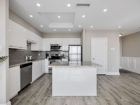 For Lease - 880 Dundas Street Unit# UPH7, Mississauga, Ontario - Photo 3