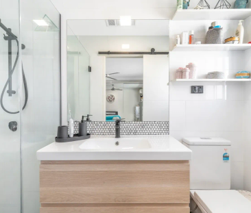 217 Sunshine Boulevard, Mermaid Waters, Qld 4218 - Photo 1