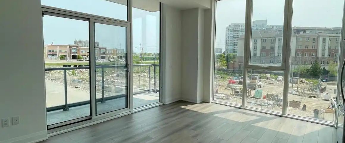 201 - 10 GATINEAU DRIVE — 2 Bedroom - Photo 1